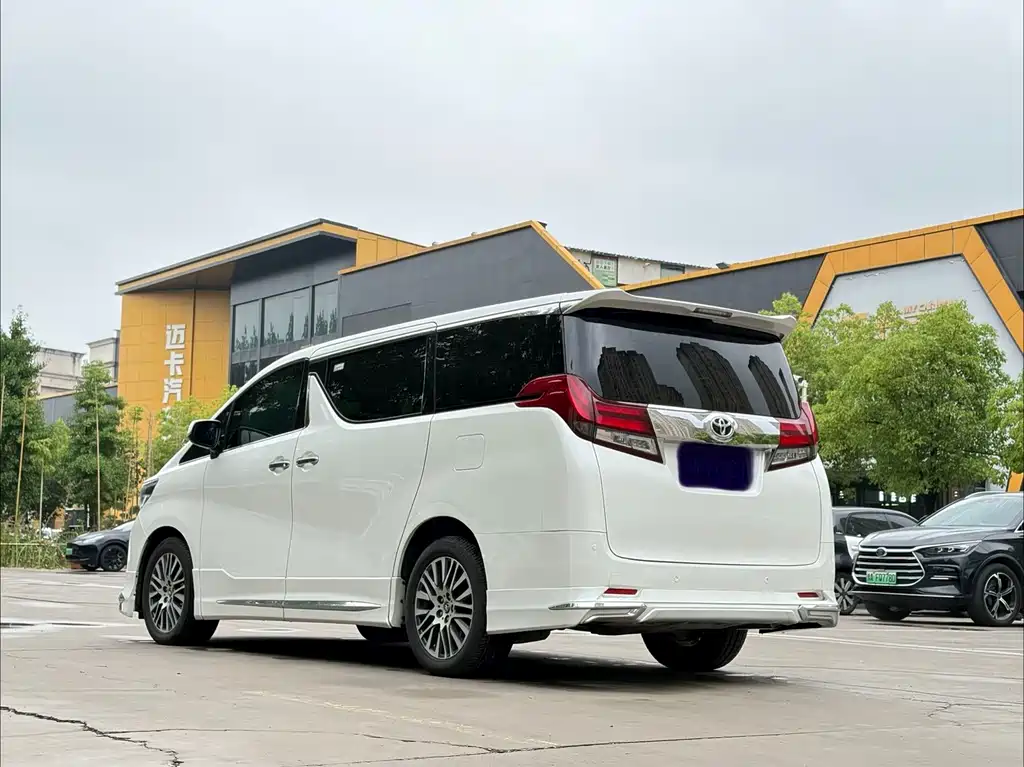 Toyota Alphard 2015 — фото 4