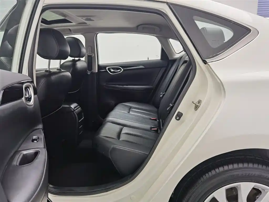 Nissan Sylphy 2018 — фото 15