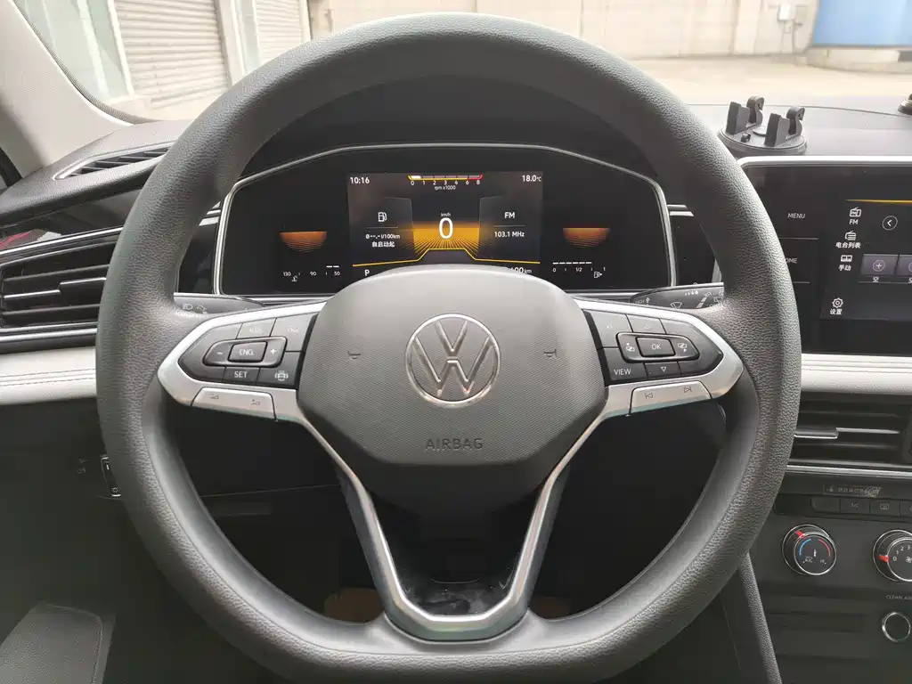 Volkswagen Tiguan L 2022 — фото 18