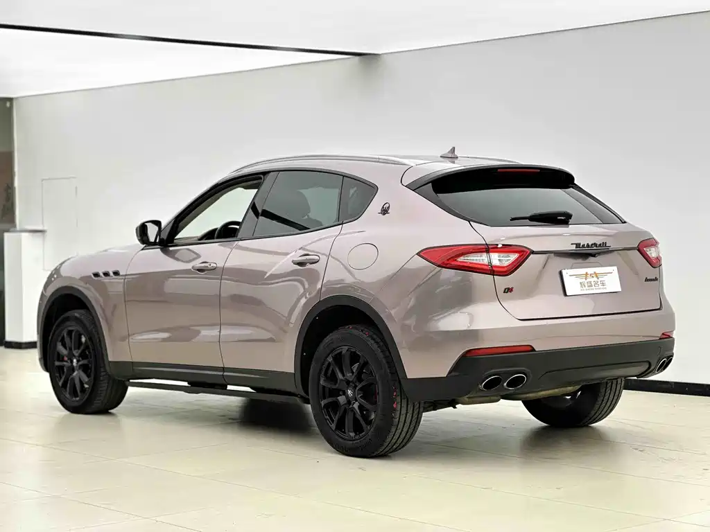 Maserati Levante 2016 — фото 9