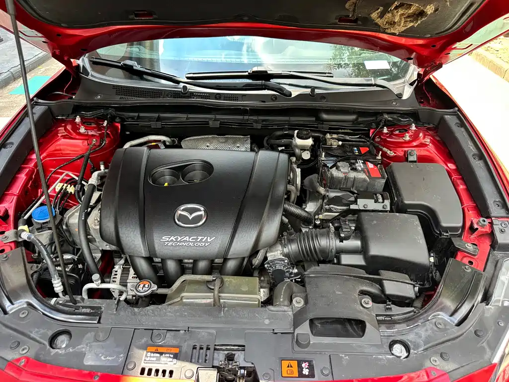 Mazda CX-4 2016 — фото 10