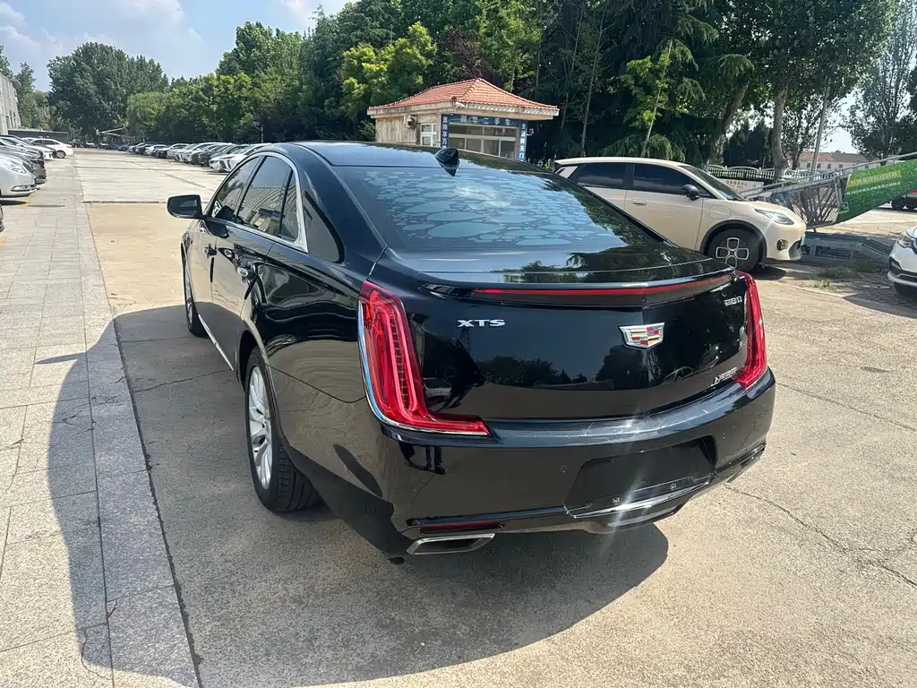 Cadillac XTS 2018 — фото 6