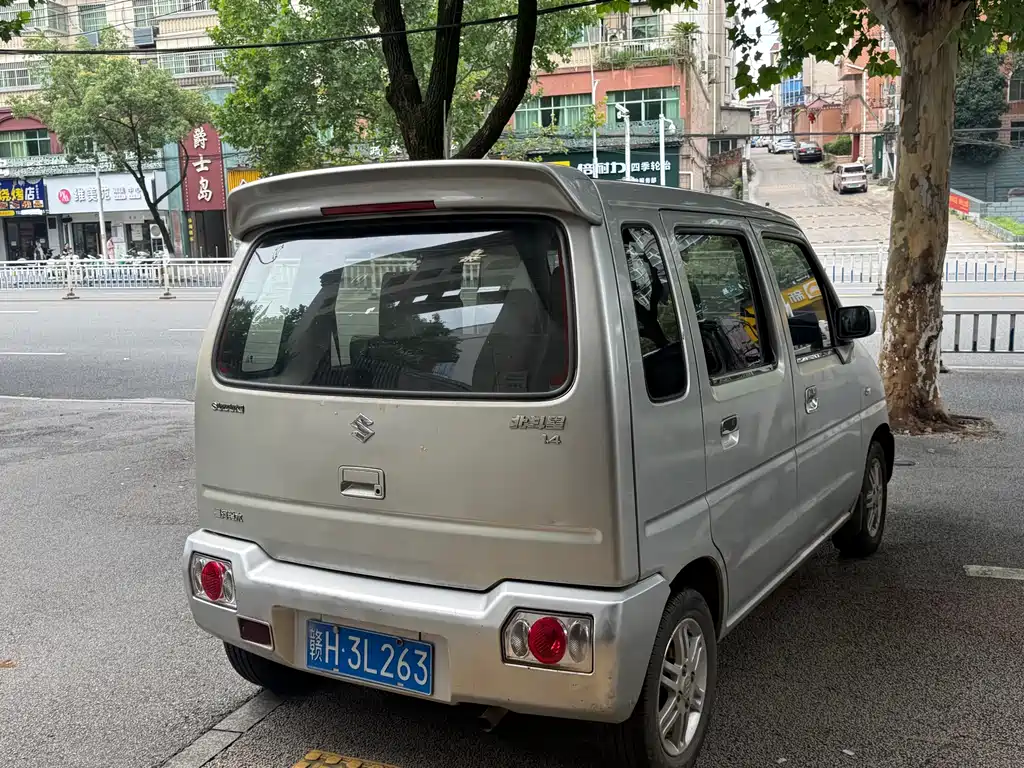 Suzuki Wagon R 2016 — фото 8
