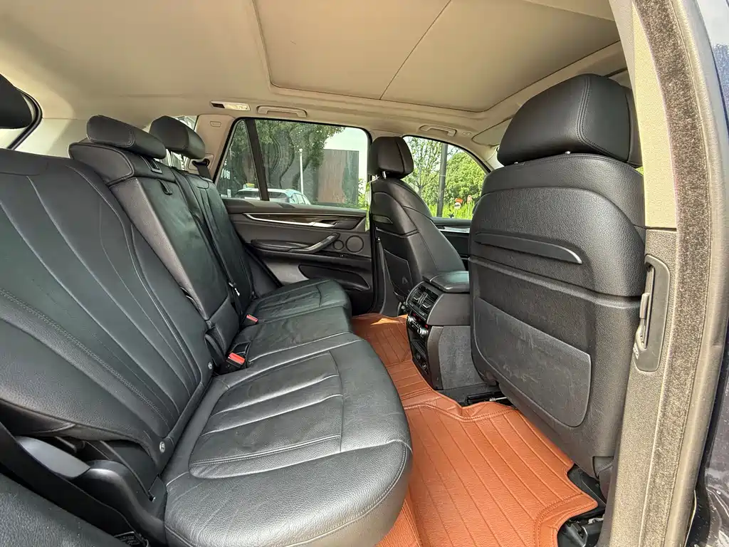BMW X5 2015 — фото 18