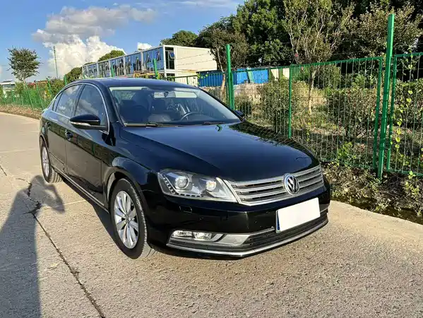 Volkswagen Magotan 2013