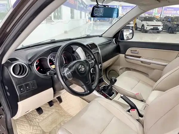 Suzuki Grand Vitara 2014