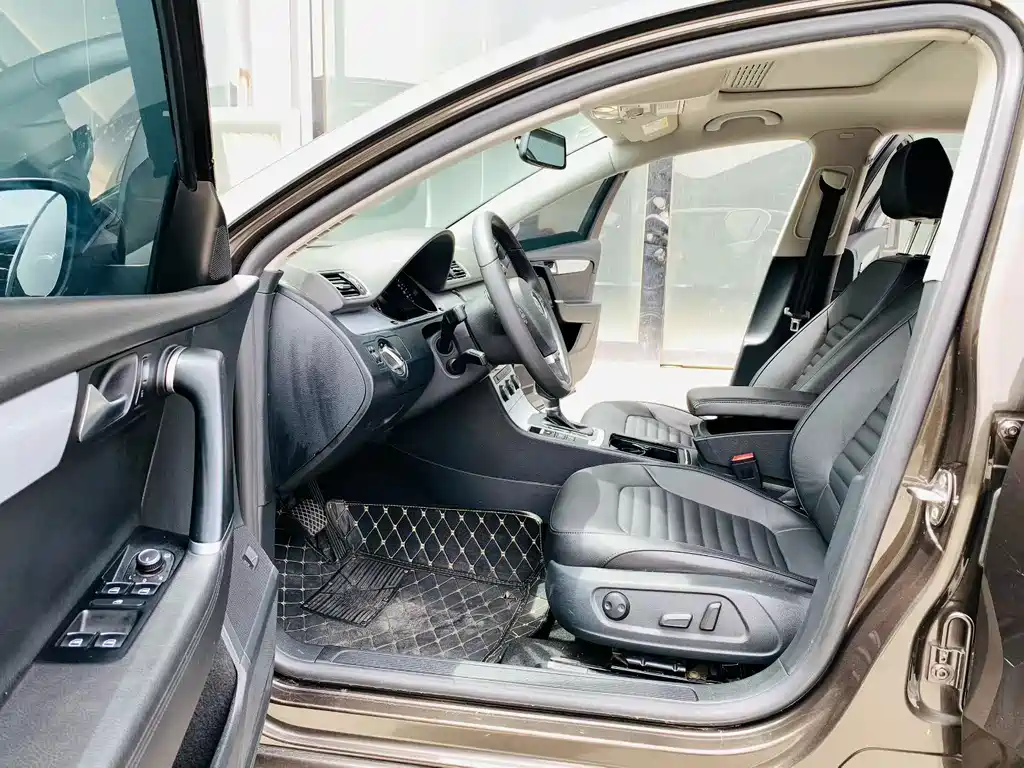 Volkswagen Magotan 2016