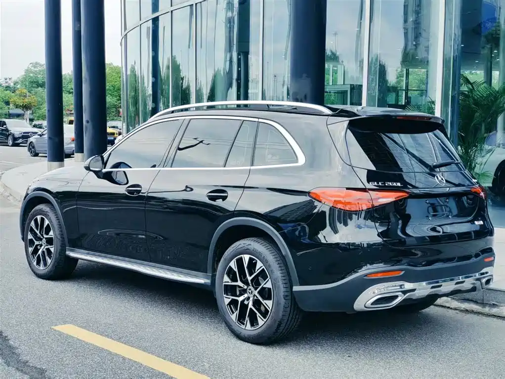 Mercedes-Benz GLC 2025
