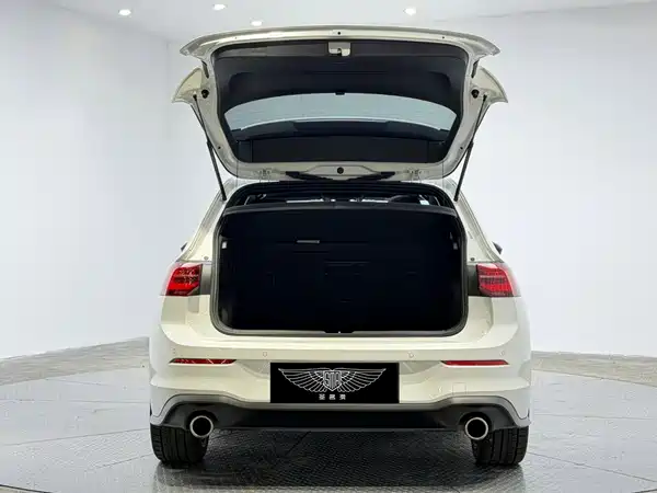 Volkswagen Golf GTI 2022