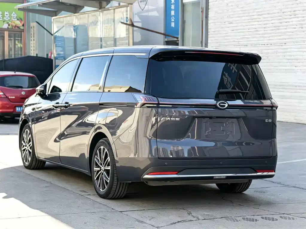GAC Motor E8 Hybrid 2024 — фото 7