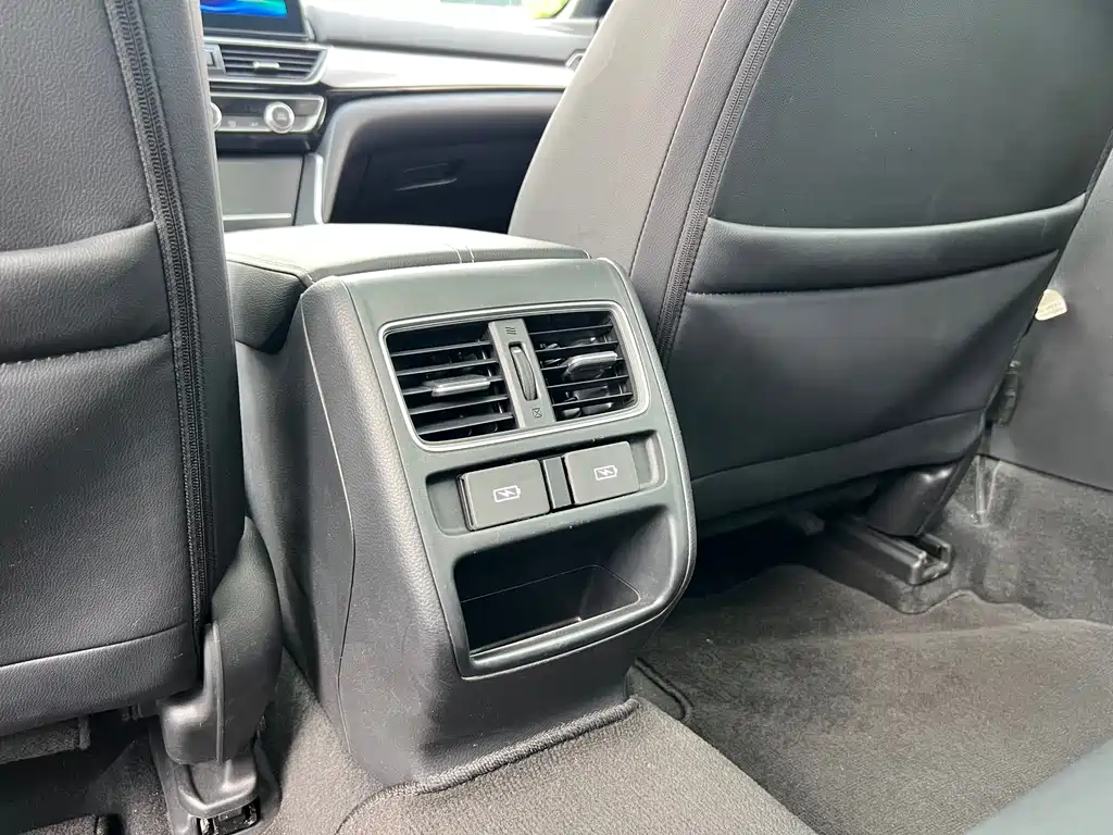 Honda Inspire 2022 — фото 19