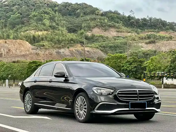 Mercedes-Benz E-Class 2023