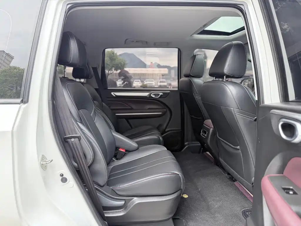 GAC Trumpchi M6 2023 — фото 12