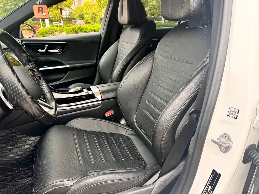 Mercedes-Benz C-Class 2022 — фото 10