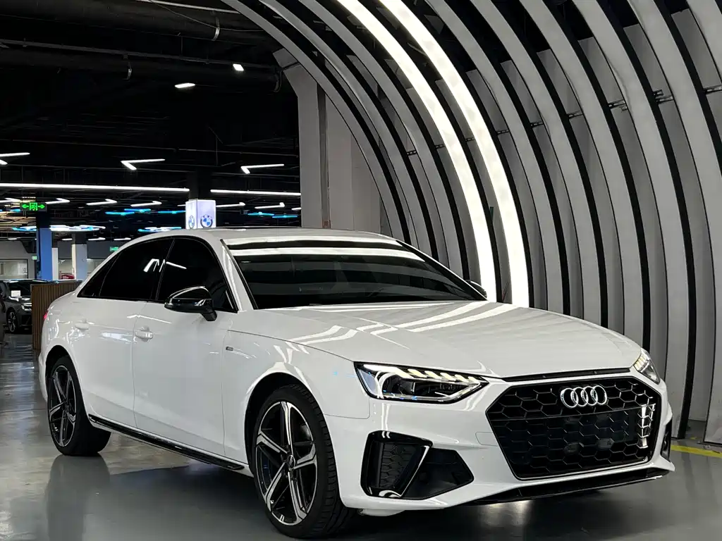 Audi A4L 2025