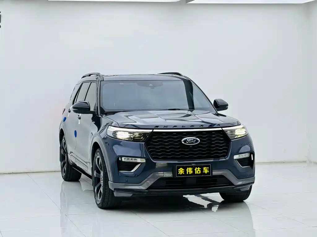 Ford Explorer 2021 — фото 3