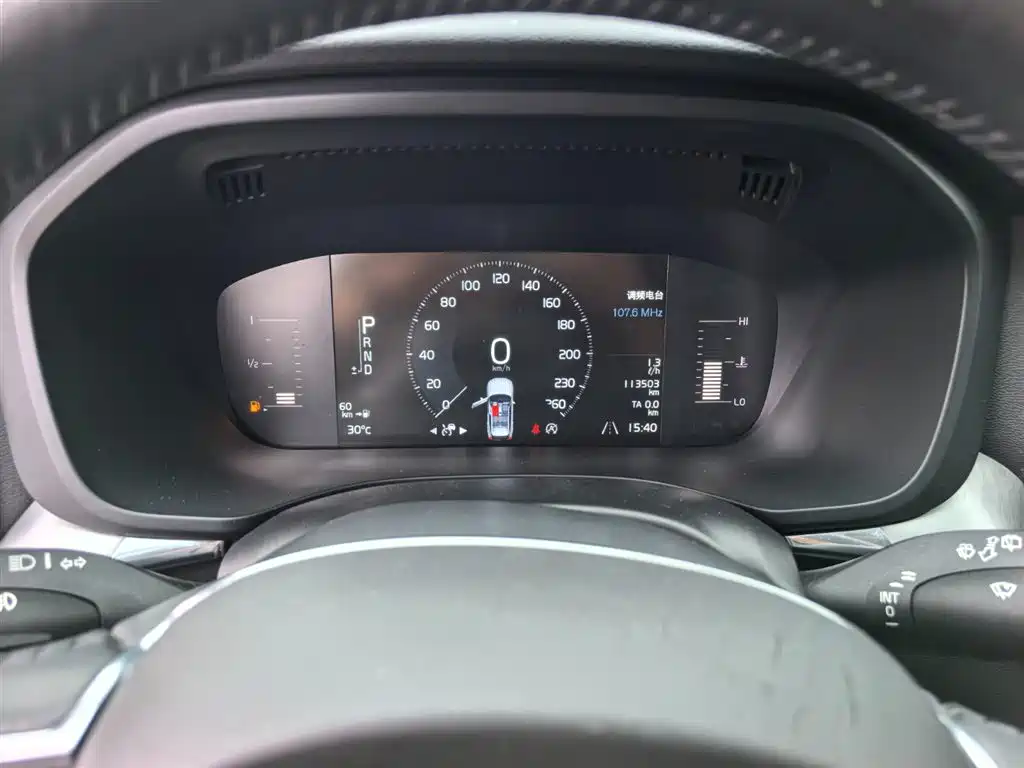 Volvo XC60 2019 — фото 13
