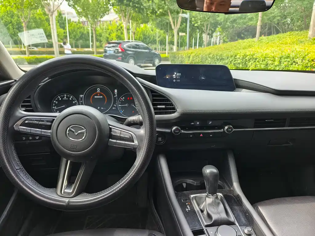 Mazda 3 Angkesela 2022