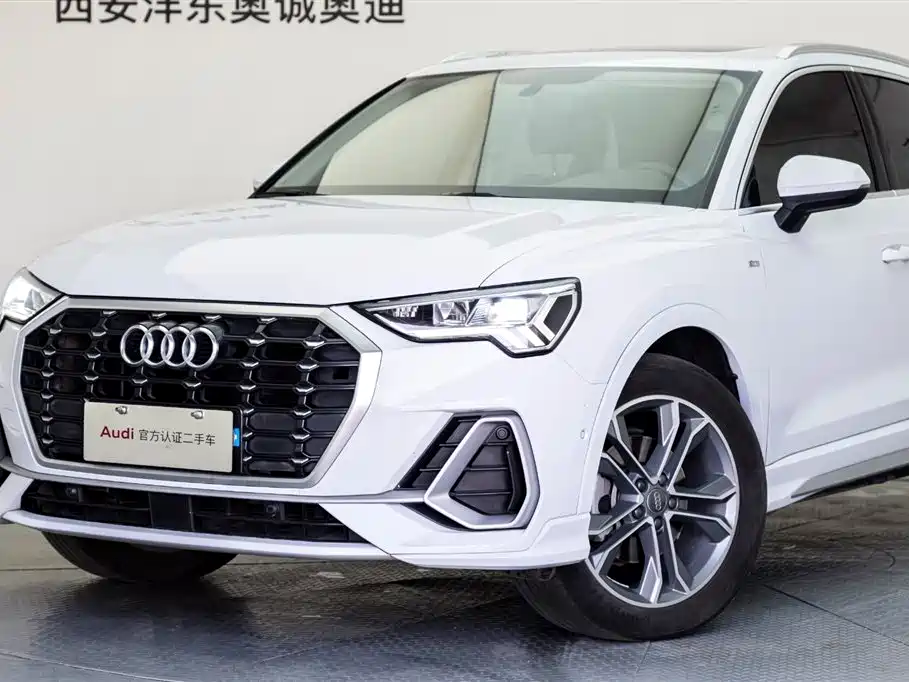 Audi Q3 2020 — фото 20