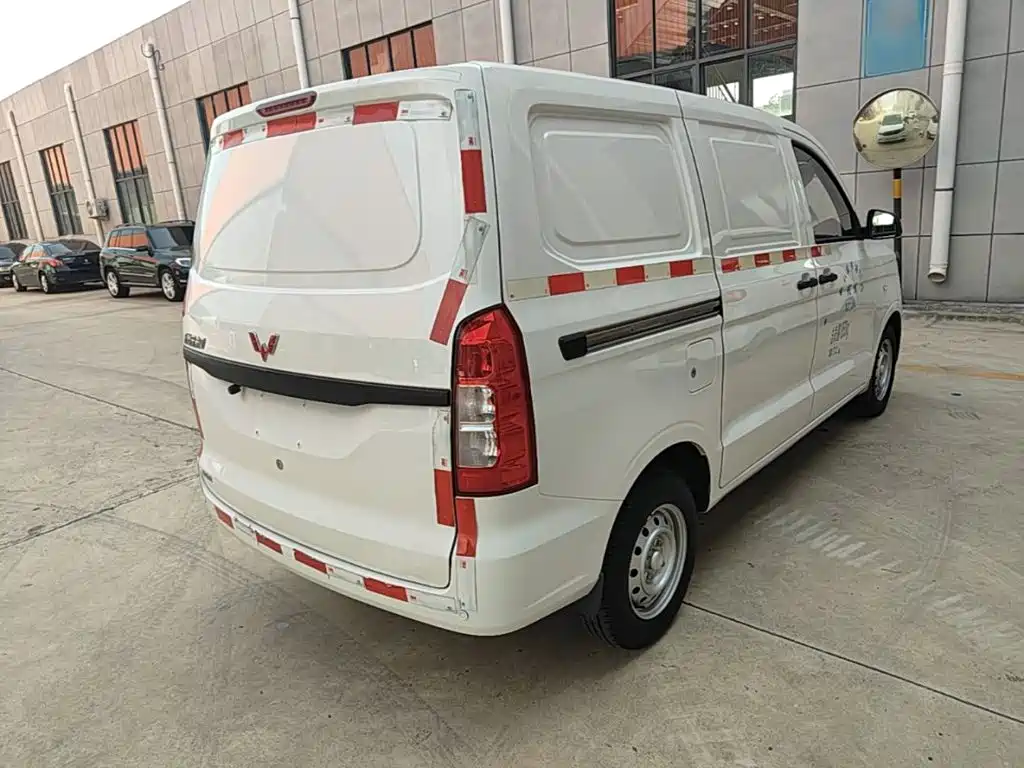Wuling Hongguang V 2021