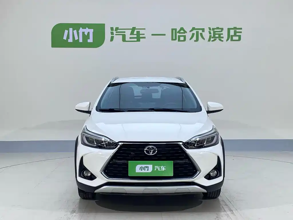 Toyota Yaris L 2022