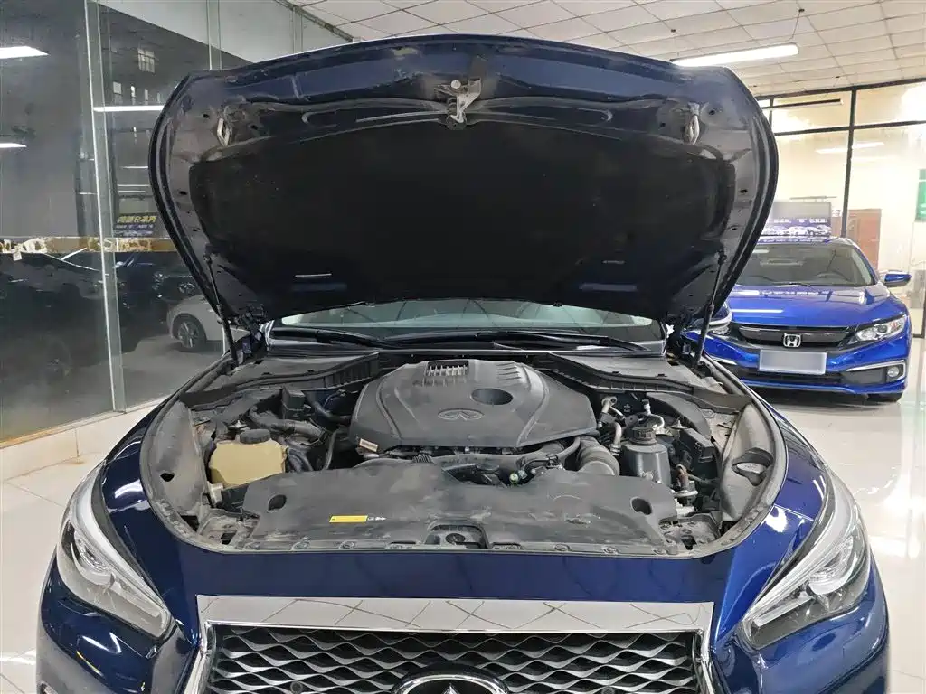Infiniti Q50L 2018 — фото 20