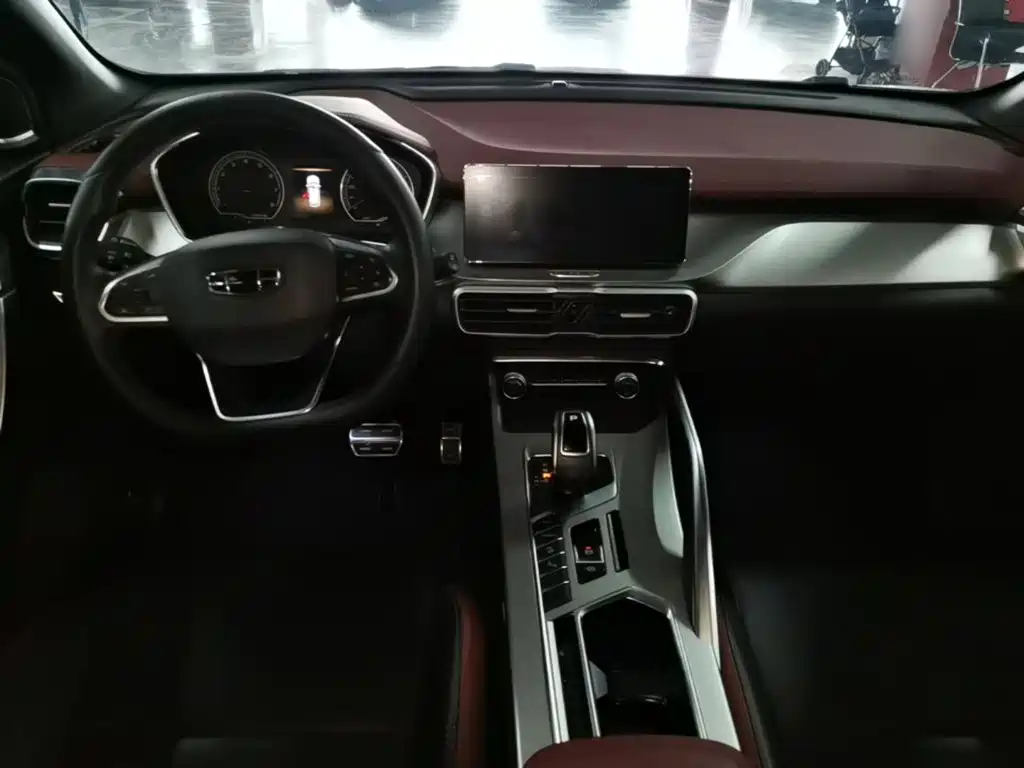 Geely Binyue 2021