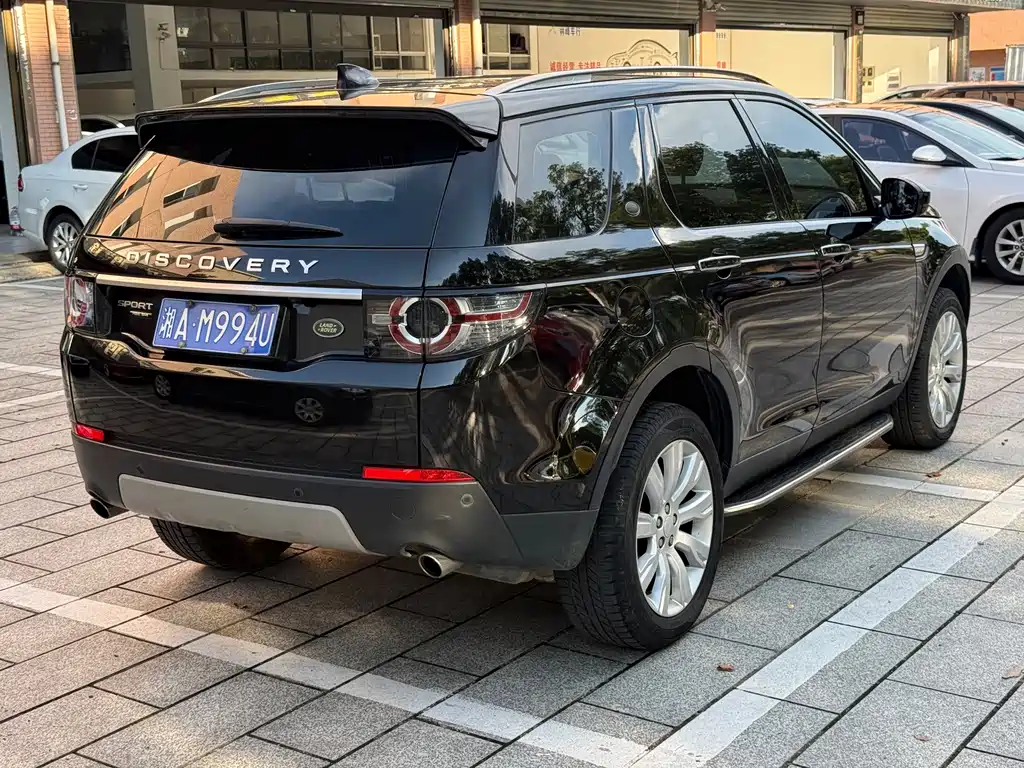 Land Rover Discovery Sport 2017 — фото 9