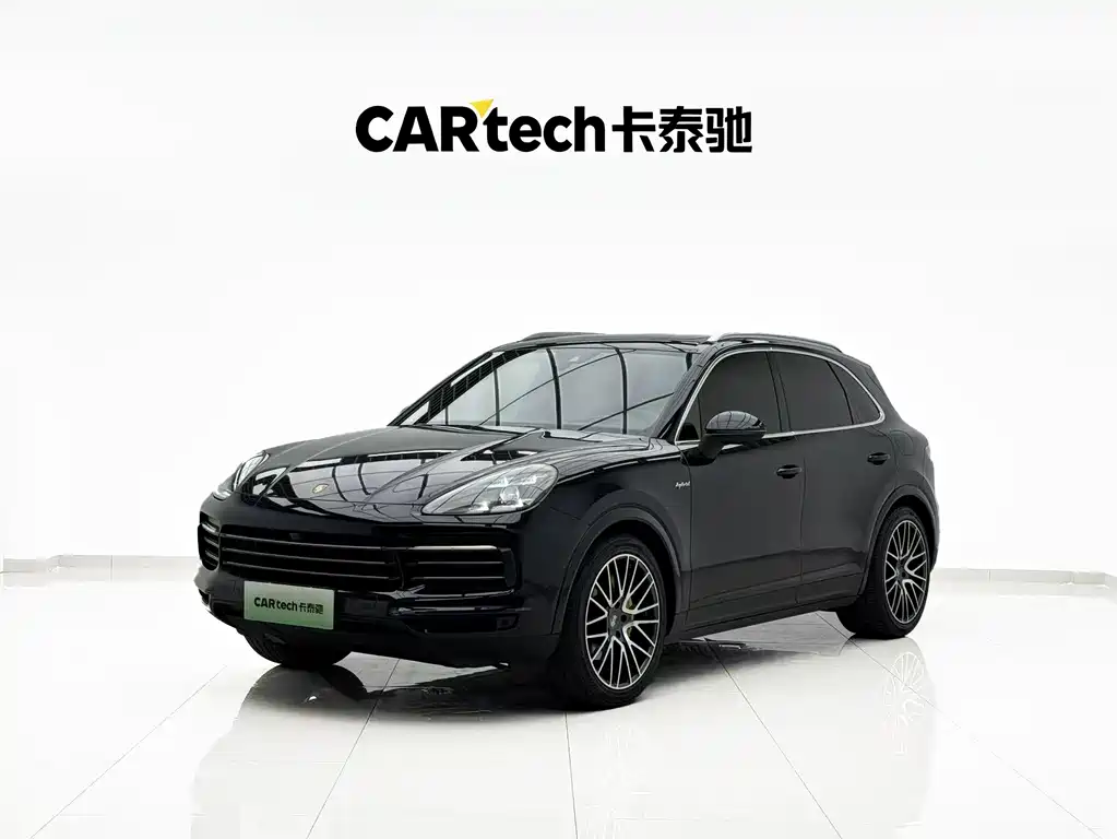Porsche Cayenne Hybrid 2021