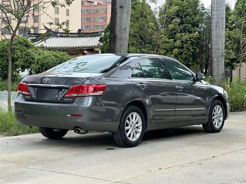 Toyota Camry 2009 — фото 8