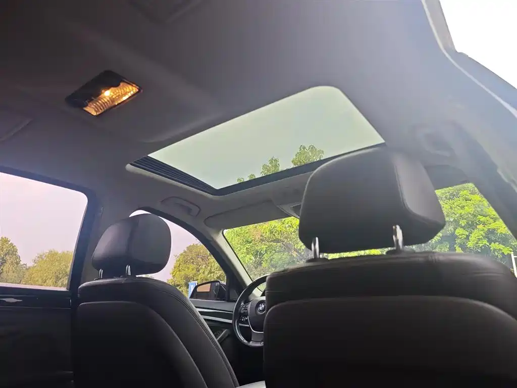 BMW 5 Series 2016