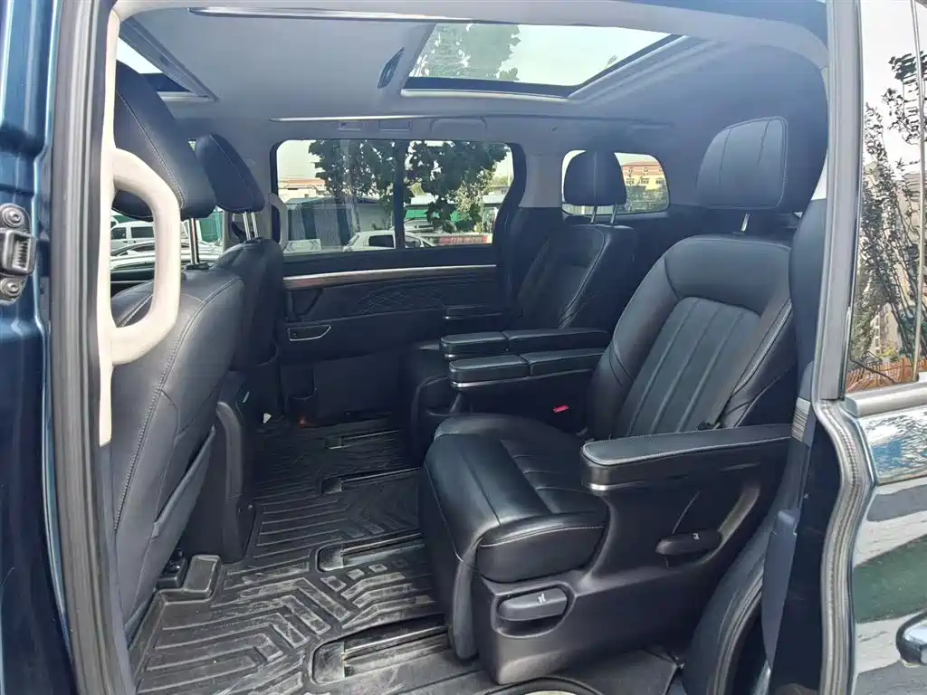 GAC Motor Trumpchi M8 2020 — фото 19