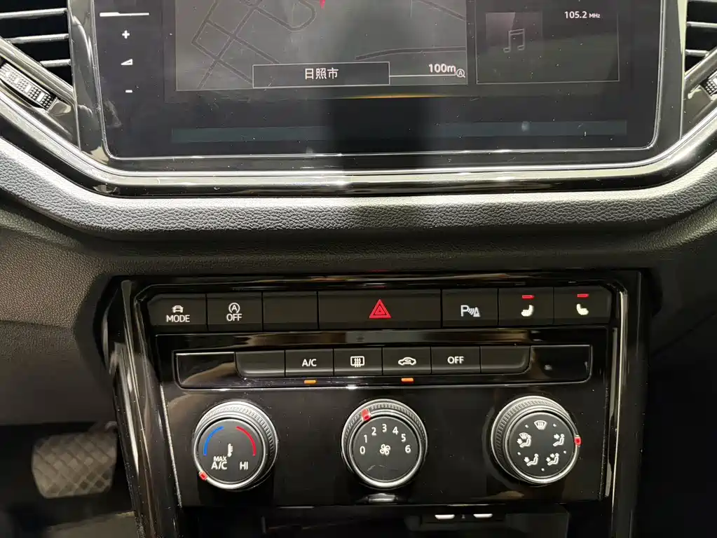 Volkswagen T-Roc 2023 — фото 19