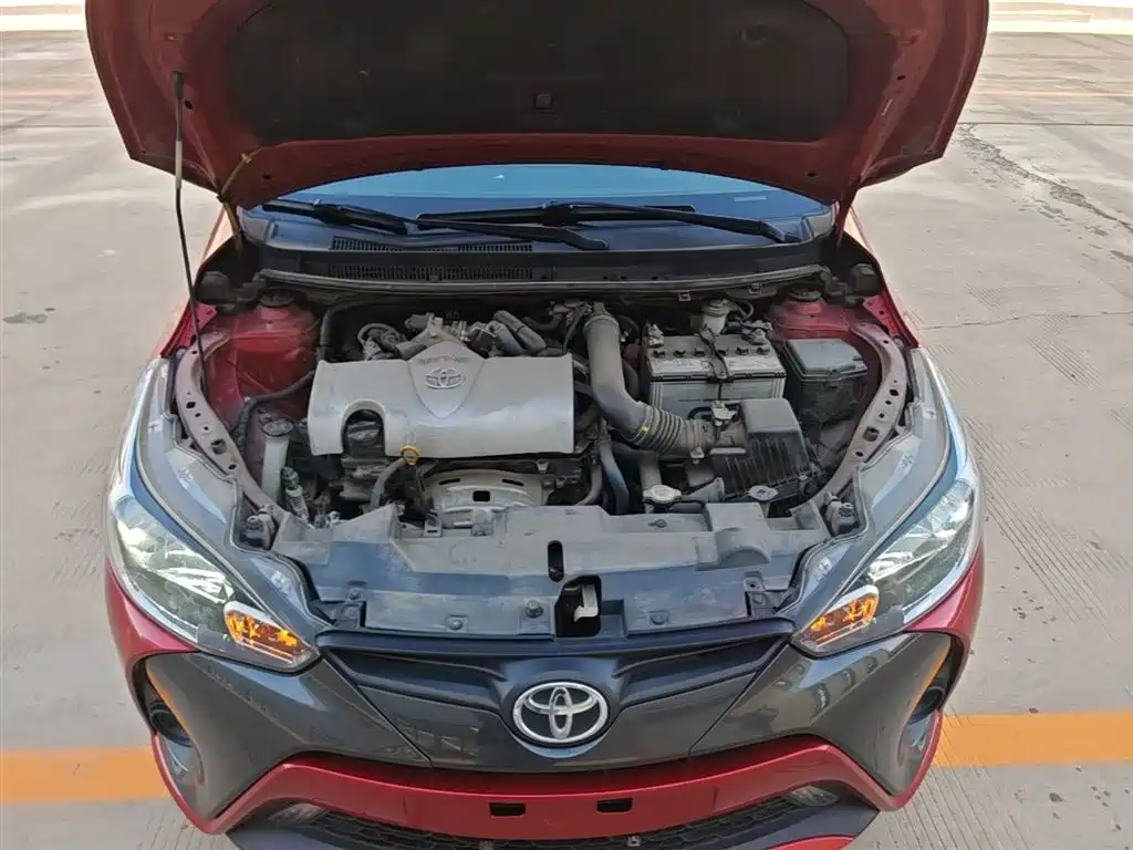 Toyota Yaris L 2020 — фото 20