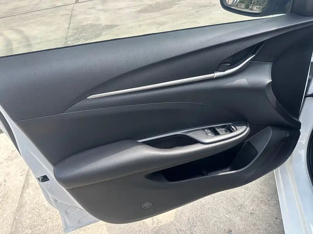 Buick Excelle 2021 — фото 13