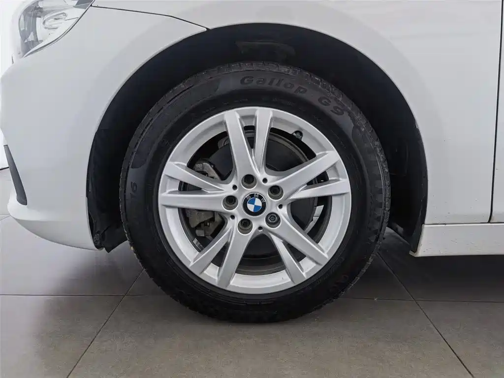 BMW 2 Series Active Tourer 2018 — фото 17