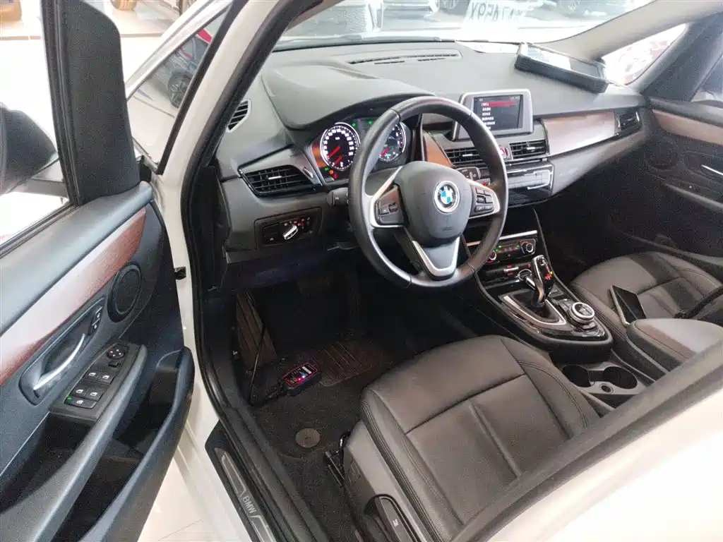 BMW 2 Series Gran Tourer 2019 — фото 16