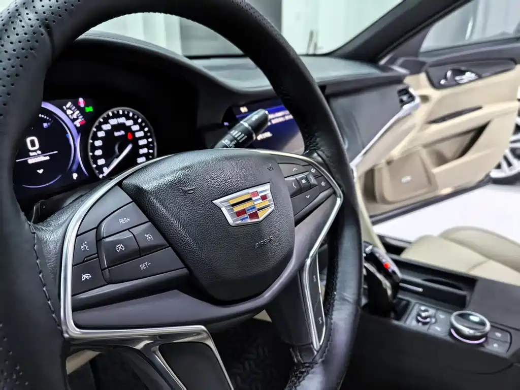Cadillac CT6 2021 — фото 6