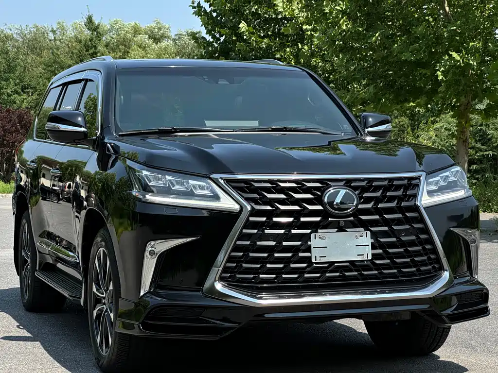 Lexus LX 2022 — фото 3