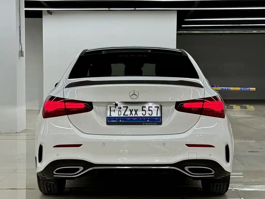 Mercedes-Benz A-Class 2024 — фото 4