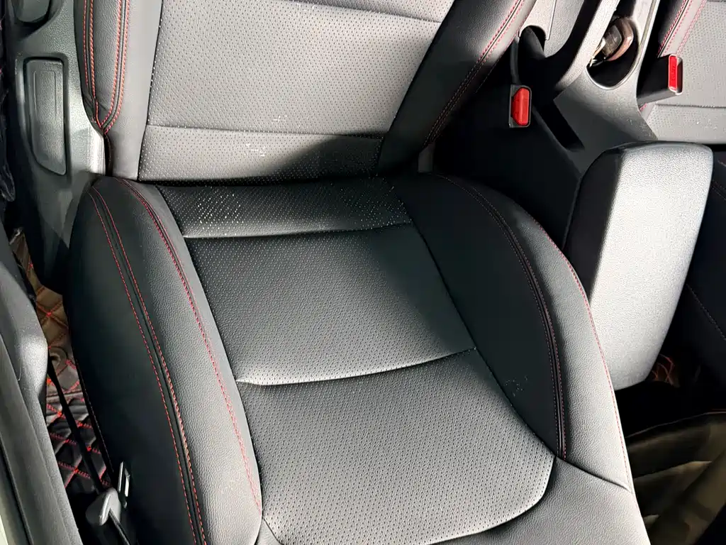 Hyundai Elantra 2018 — фото 11