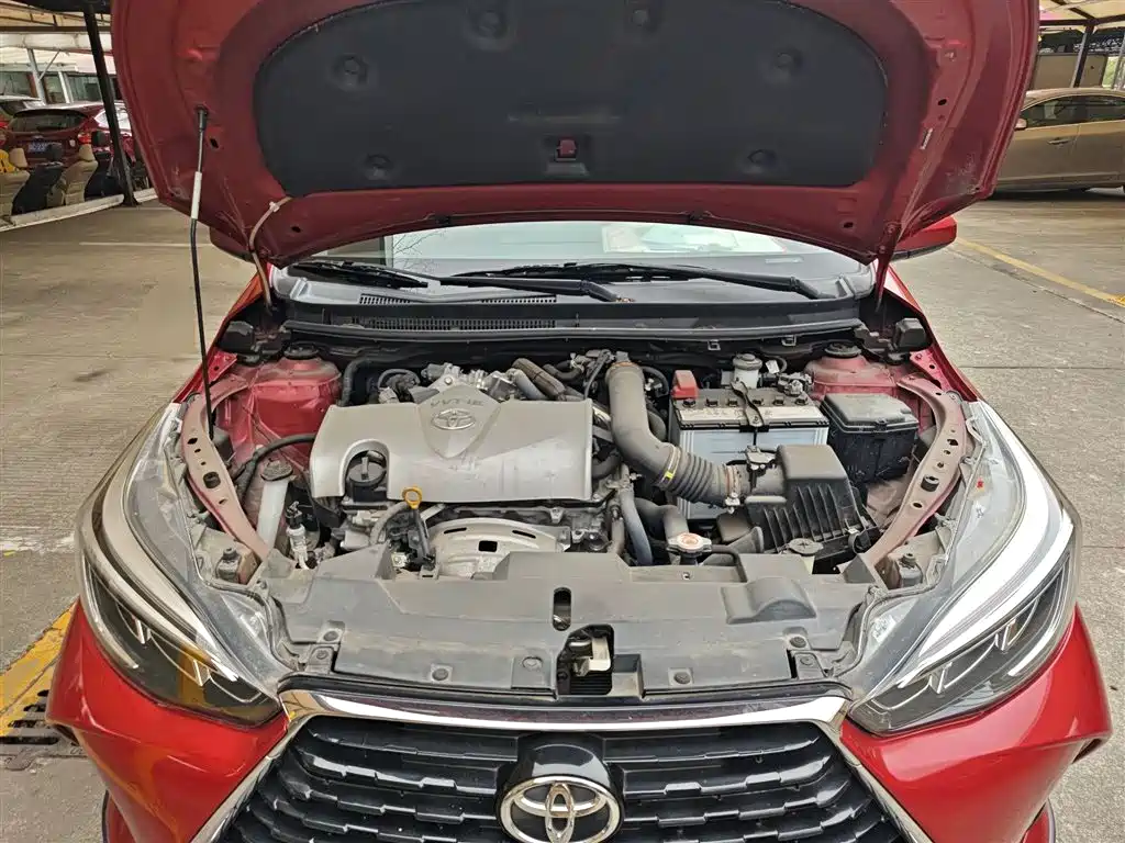 Toyota Yaris L 2020 — фото 13