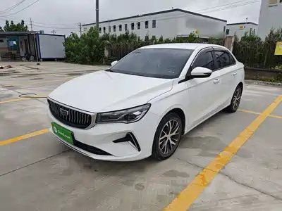 Geely Emgrand 2024