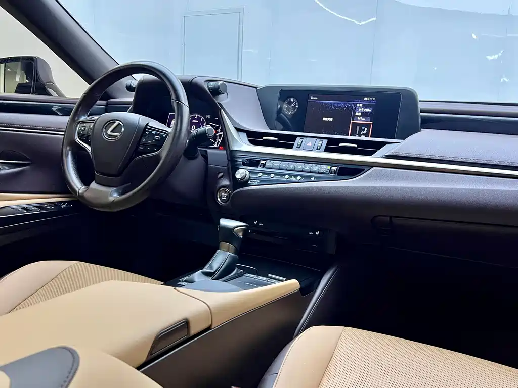 Lexus ES 2021 — фото 8