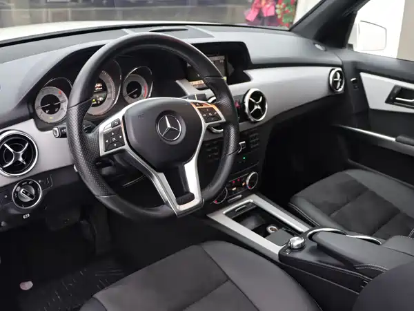 Mercedes-Benz GLK-Class 2015
