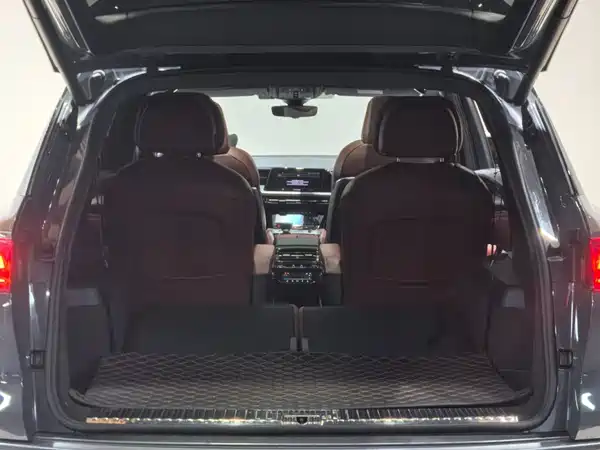 Audi Q6 2024