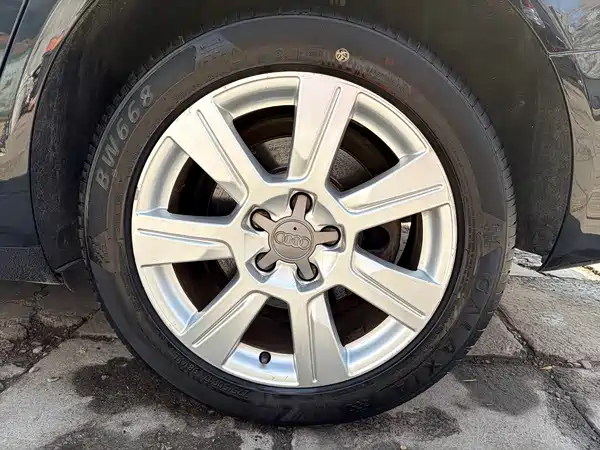 Audi A6L 2012