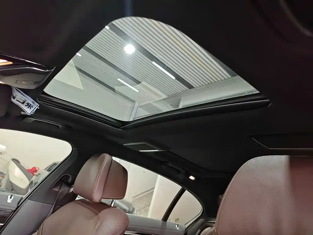 BMW 7 Series 2019 — фото 17