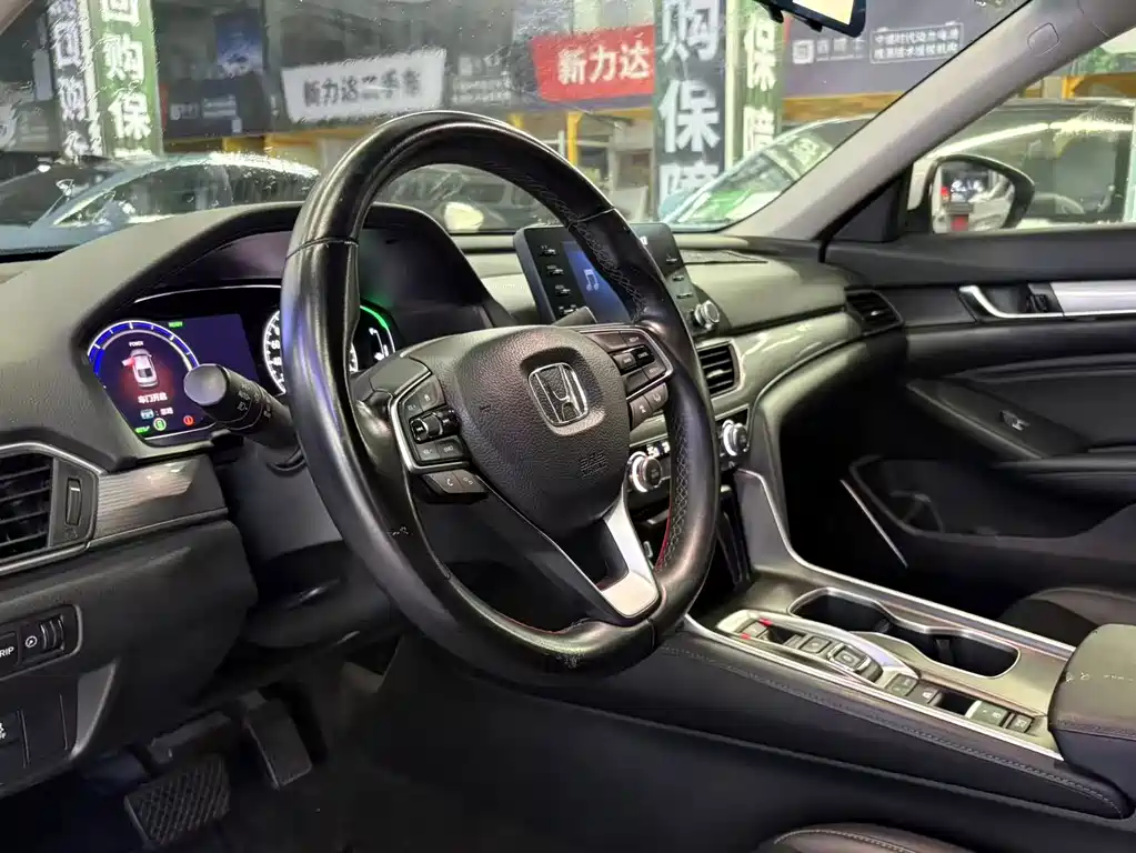 Honda Accord 2020 — фото 7