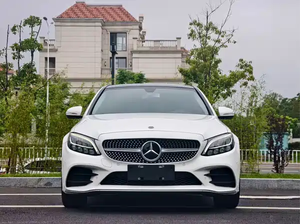 Mercedes-Benz C-Class 2019